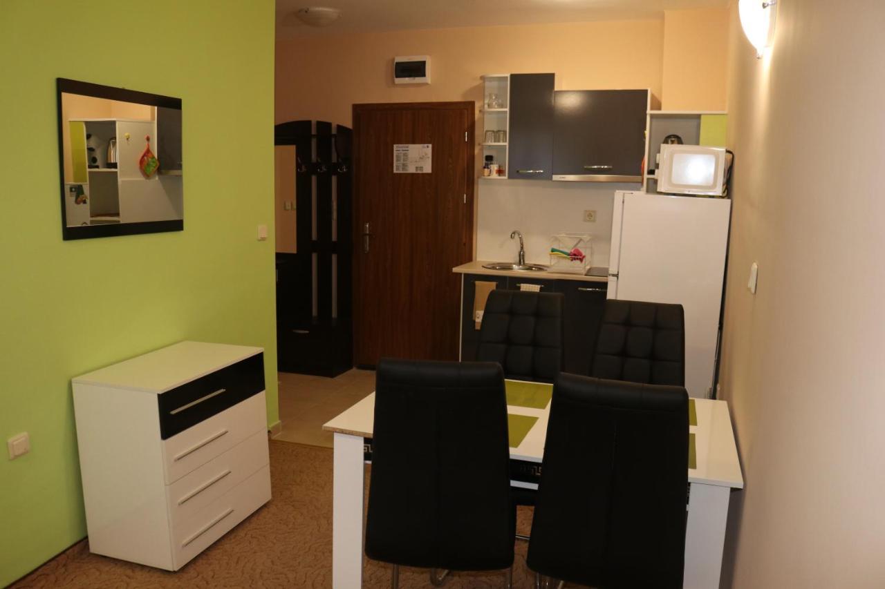 Winter Аpartments Gerovi Apartment Pamporovo Ngoại thất bức ảnh
