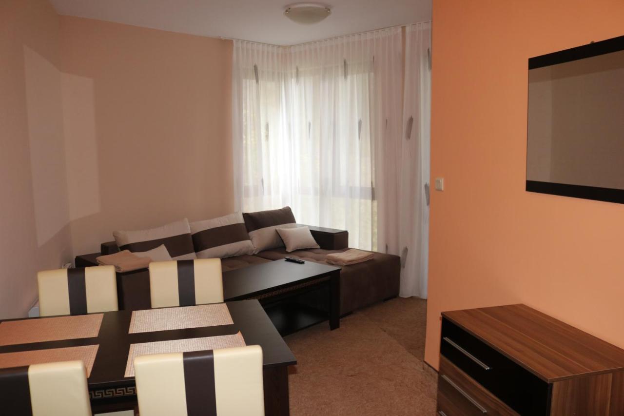 Winter Аpartments Gerovi Apartment Pamporovo Ngoại thất bức ảnh