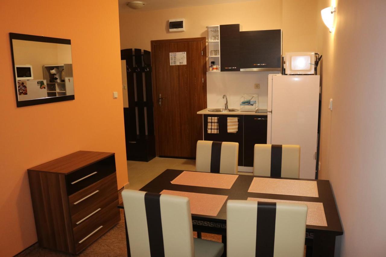 Winter Аpartments Gerovi Apartment Pamporovo Ngoại thất bức ảnh