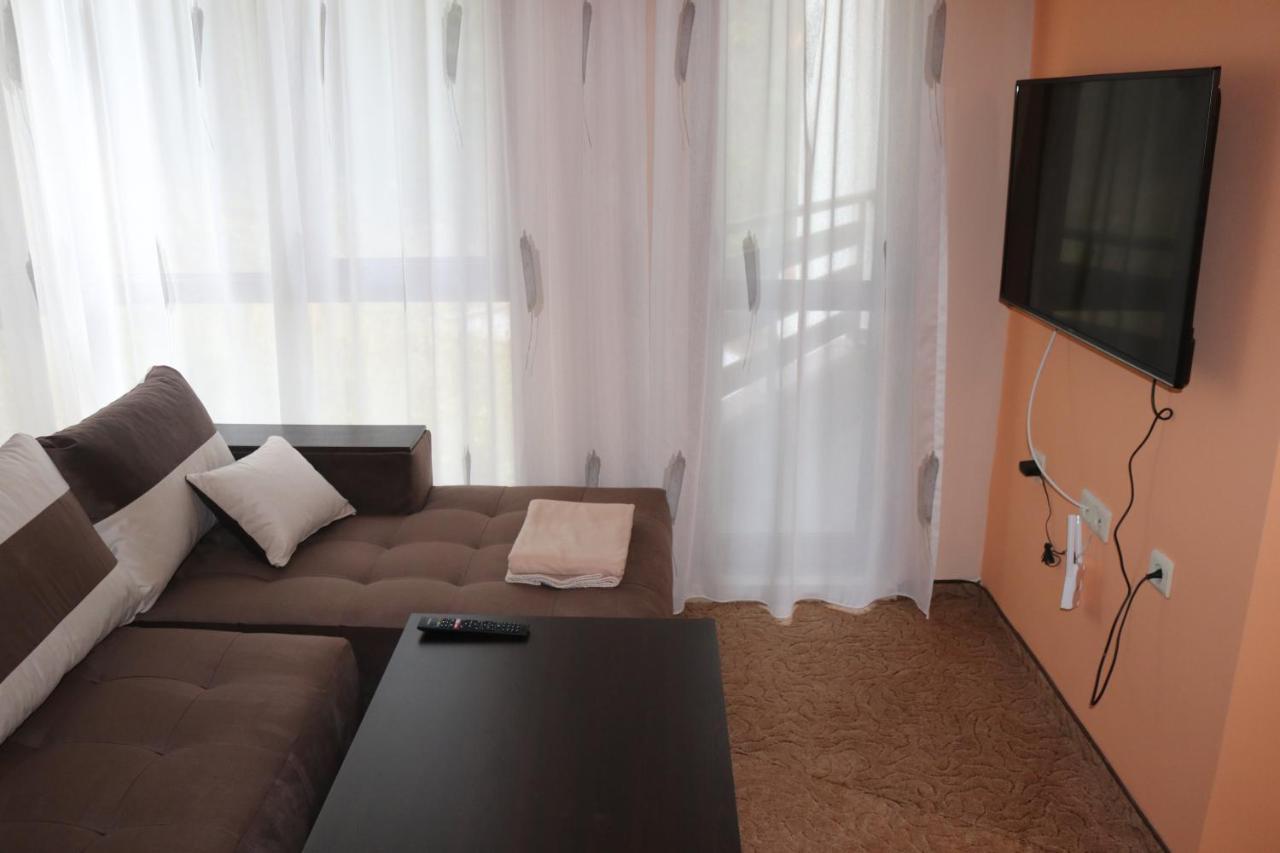 Winter Аpartments Gerovi Apartment Pamporovo Ngoại thất bức ảnh